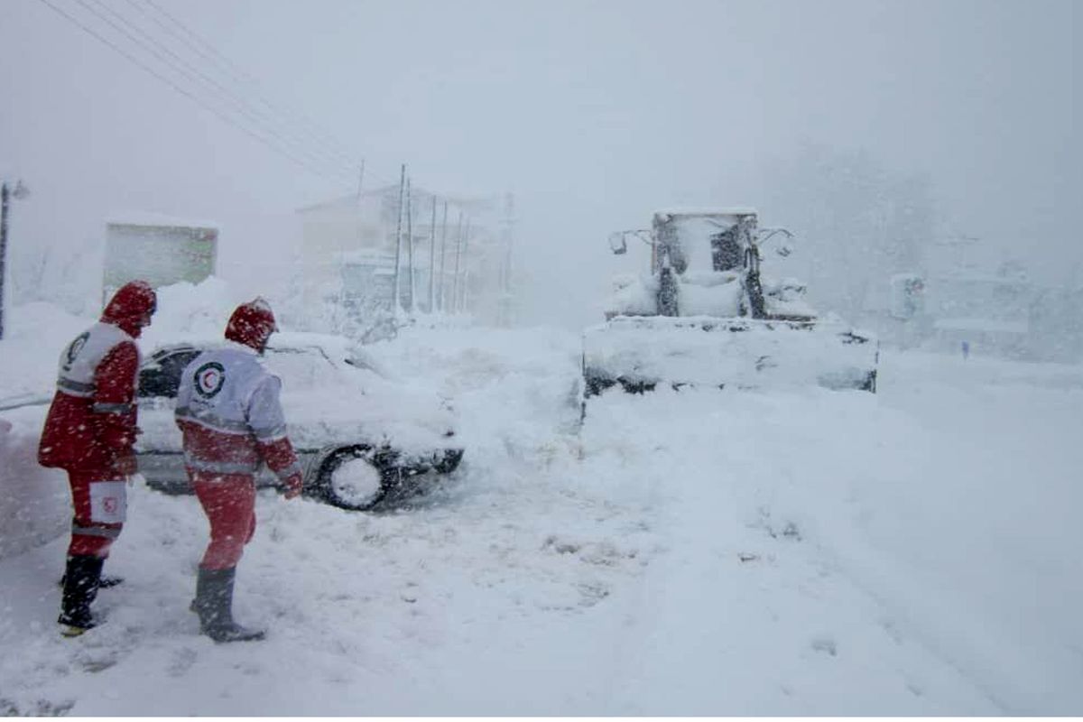 امدادرسانی به ۷۰۸ نفر طی بارش برف و کولاک در ۱۱ استان کشور