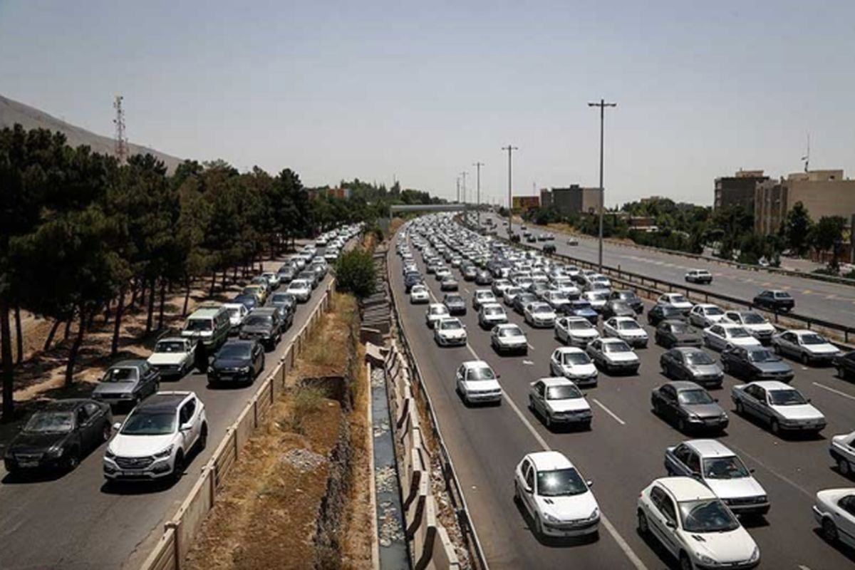 ترافیک در جاده های منتهی به شمال سنگین است