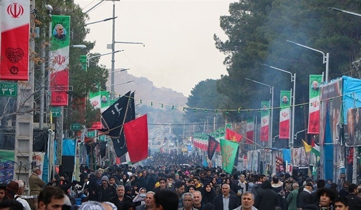 در گلزار شهدا کرمان وضعیت آرام است