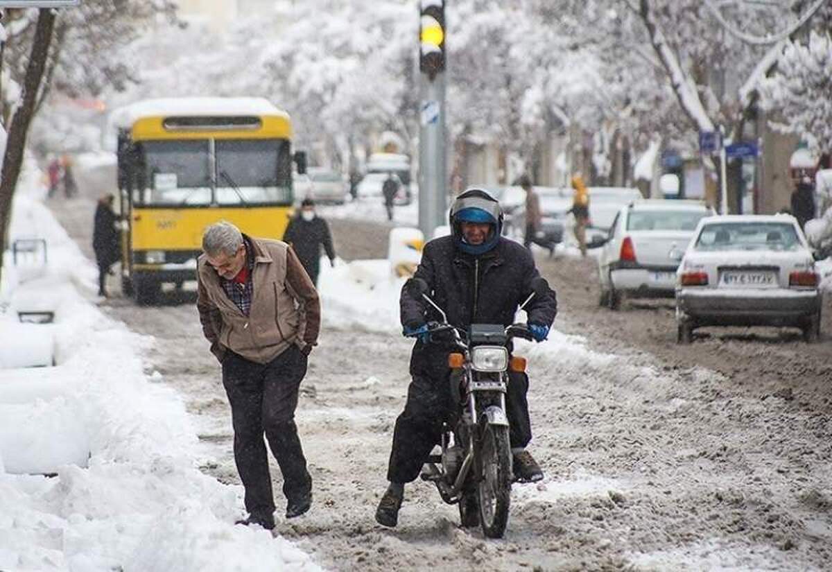 جاده ها و خیابان های کدام استان ها 14 بهمن یخبندان است؟