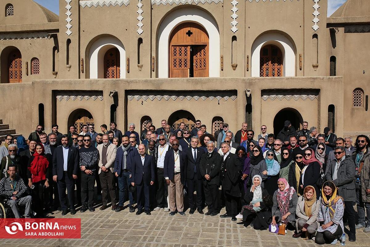 بازدید مهمانان بین المللی جشنواره فیلم فجر از شهرک سینمایی غزالی