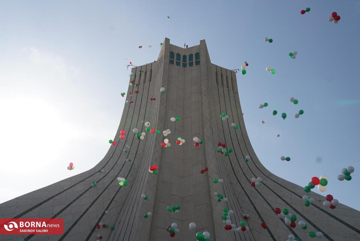 صحبت‌های اهالی ورزش در راهپیمایی ۲۲ بهمن