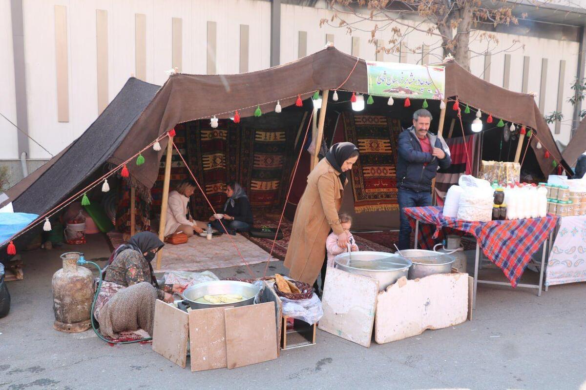 برپایی سیاه‌ چادر عشایر خراسان شمالی در نمایشگاه گردشگری تهران