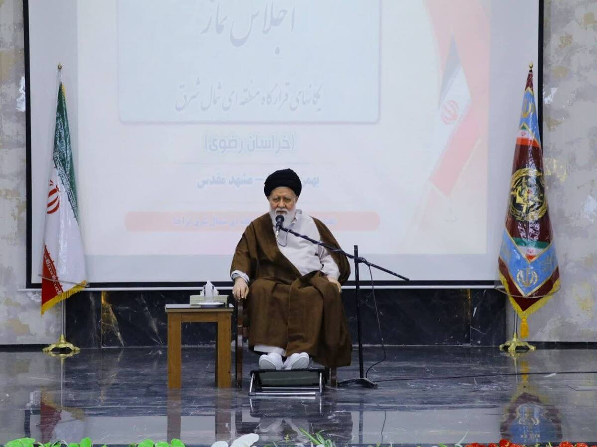 آیت‌الله علم‌الهدی: ارتش، جامعه اثرگذار نظامی و نهاد ارزشمند دفاعی اسلام است