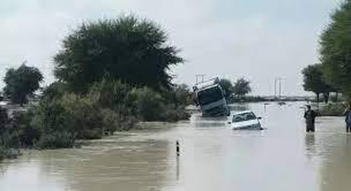 امداد رسانی به ۵۶۰ روستای سیل زده سیستان و بلوچستان ادامه دارد