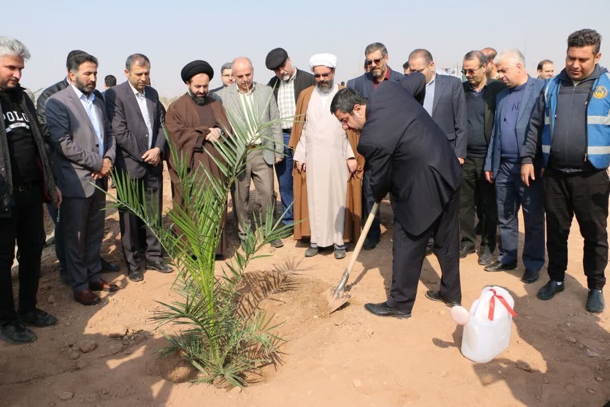 موضوع کاشت و حفاظت از درختان وظیفه عمومی و همگانی می باشد