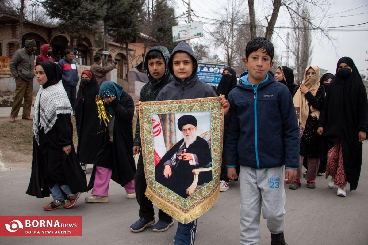 اجتماع کودکان کشمیری به مناسبت میلاد امام زمان (عج)