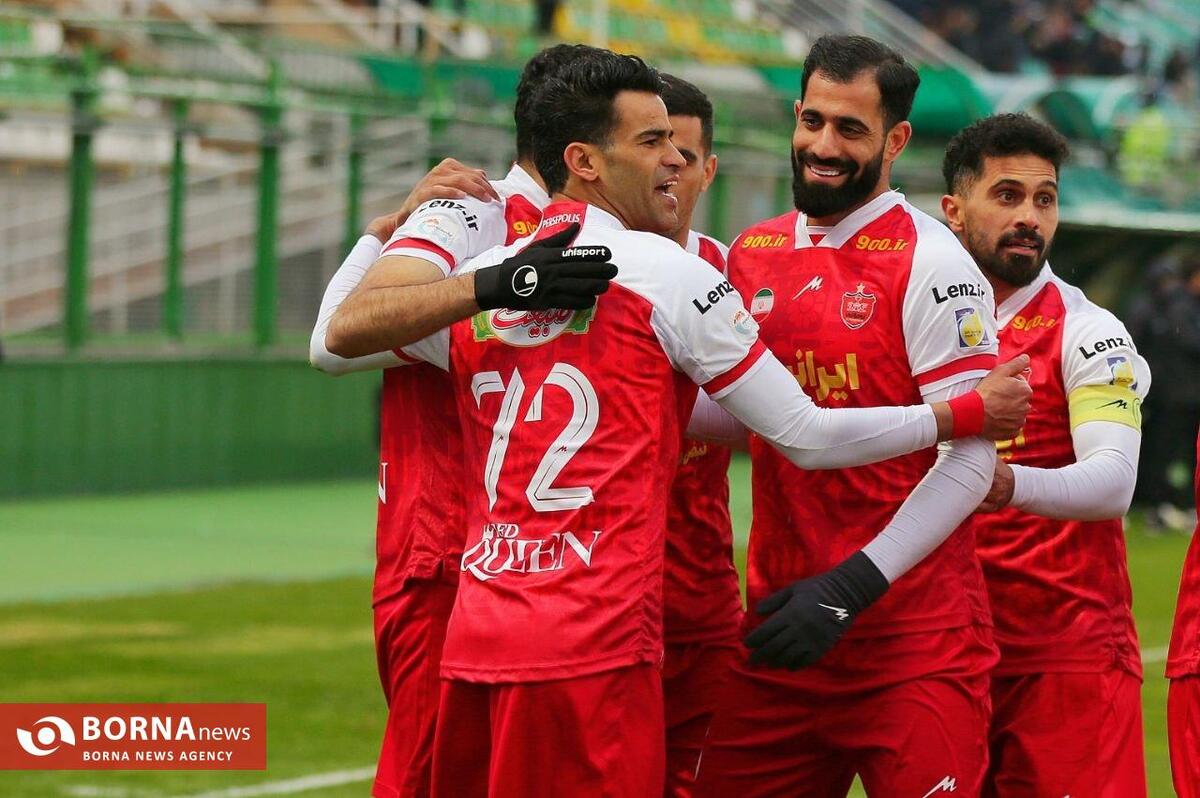 دیدار تیم های فوتبال ذوب‌آهن و پرسپولیس