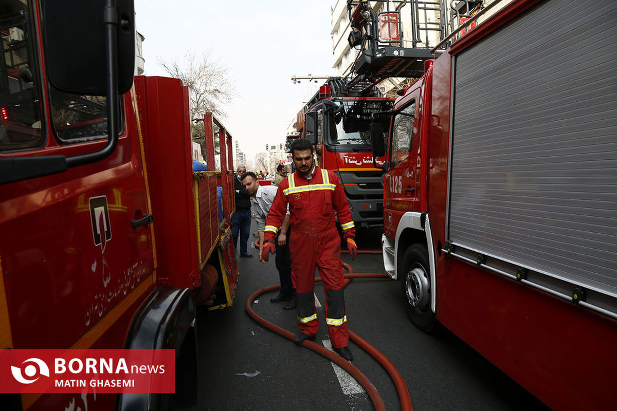 آتش سوزی در بازار گل تهران