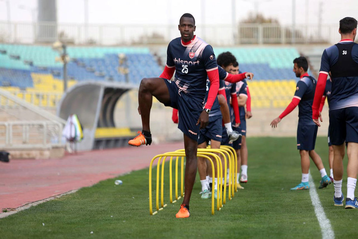 آماده باش گل محمدی به یک پرسپولیسی!