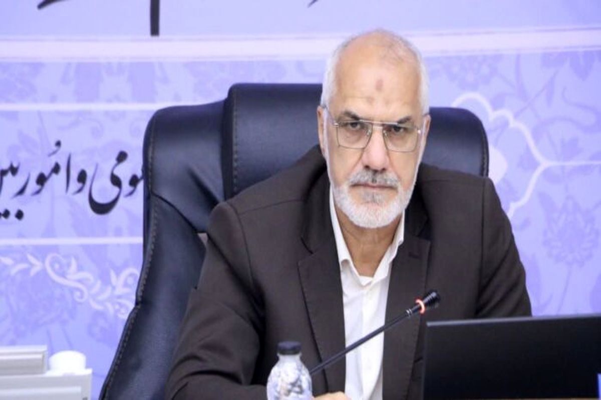 استاندار خوزستان تاکید کرد: ضرورت نهایی شدن زمین ۲۸۰ هزار واحد مسکونی نهضت ملی مسکن طی ۴۵ روز آینده / ۲ درمانگاه در شهرهای رامین و شیرین شهر با کمک نیروگاه رامین و شرکت توسعه نیشکر احداث شود