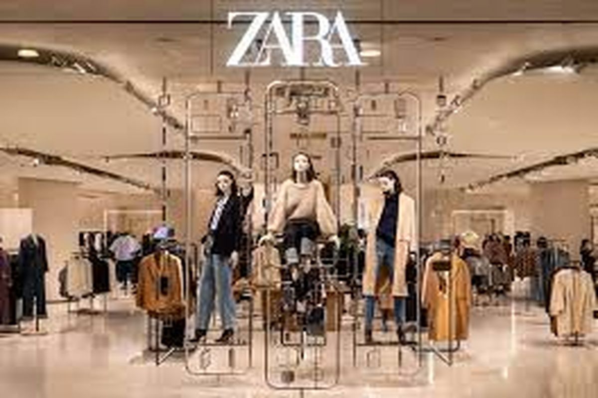 شادی یک زن از دزدی در فروشگاه ZARA+ عکس