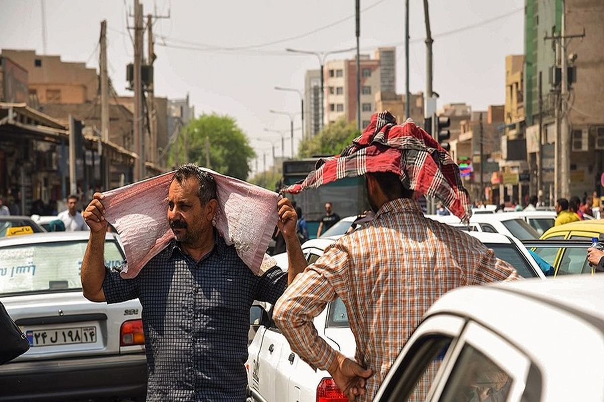 ۲ هشدارهای آنی هواشناسی خوزستان؛ وقوع دمای ۴۹ درجه به بالا و احتمال خسارت ناشی از تنش دمایی در کشاورزی و دامداری