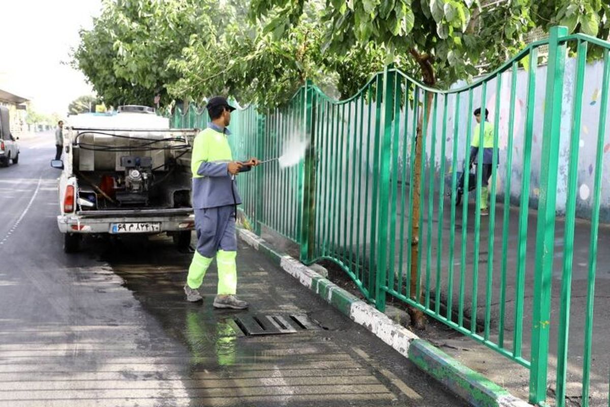 ۱۰۷ کارگر خدمات شهری خیابان سی متری نیروی هوایی پاکسازی کردند