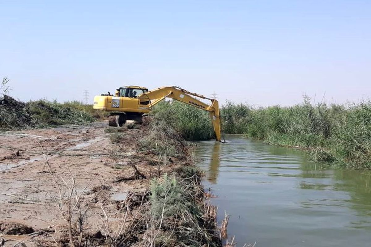 لایروبی اَنهار سنتی آبادان آغاز شد