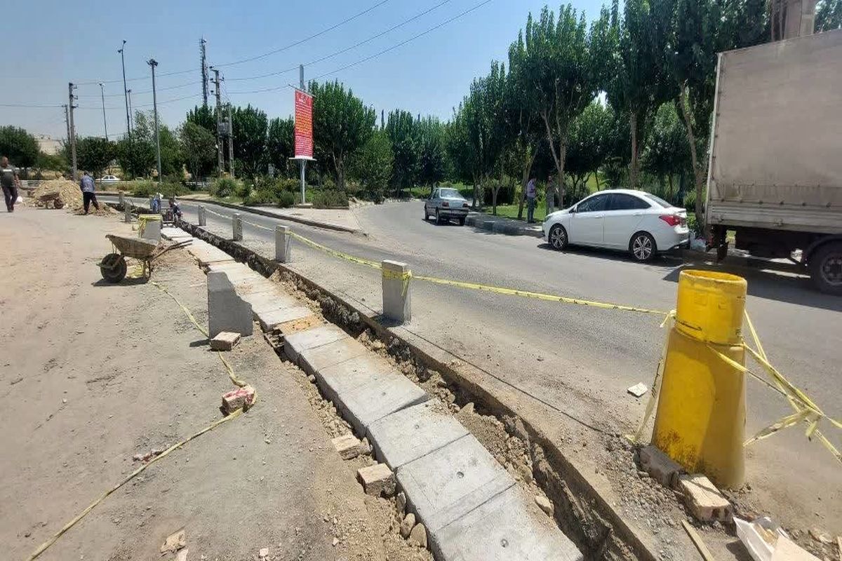 جلوگیری از ورود فاضلاب به زمین های کشاورزی با اصلاح مسیر جمع آوری آبهای سطحی در منطقه ۱۹