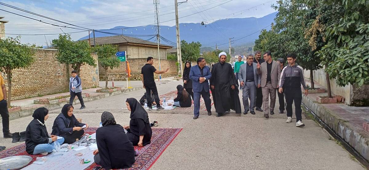 حضور مدیرکل ورزش و جوانان مازندران در مراسم برپایی بزرگترین سفره افطاری روستایی