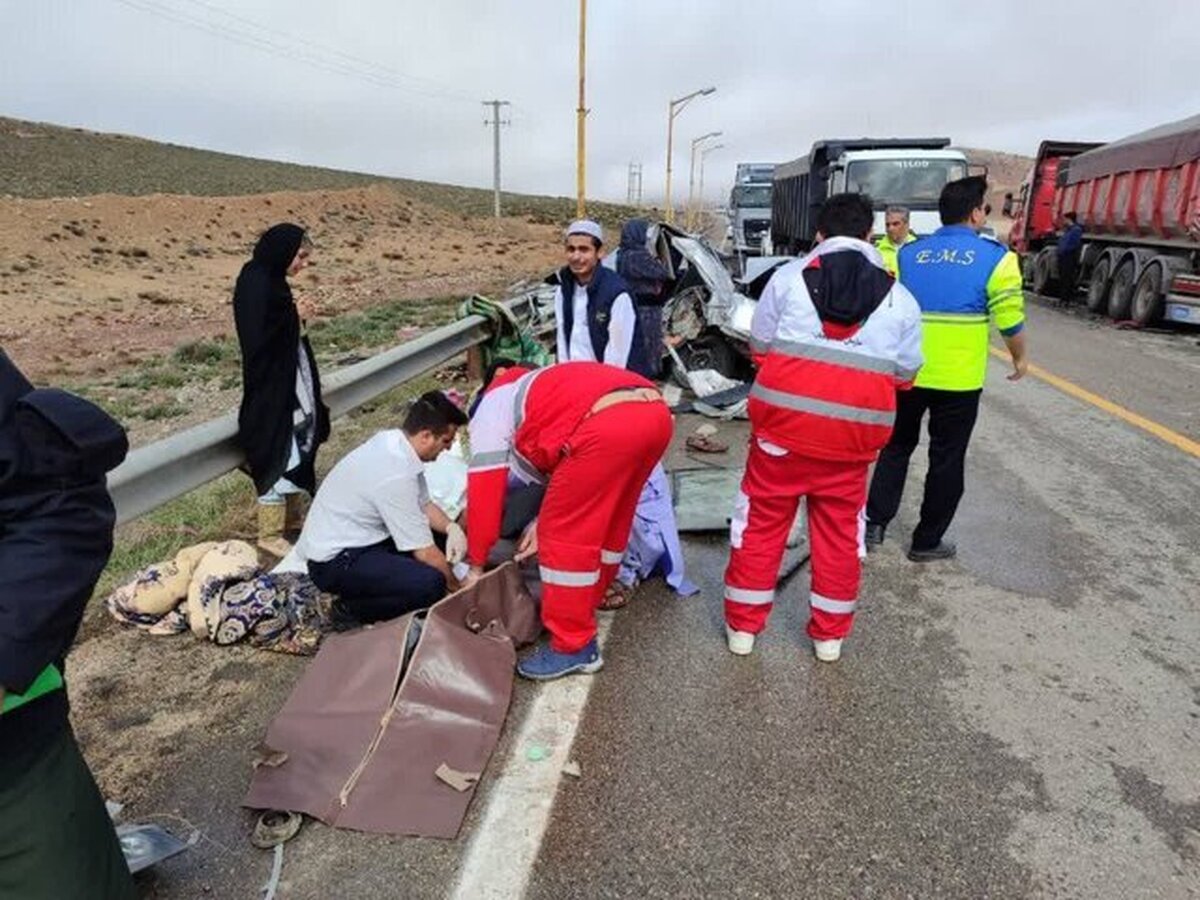 جانباختن 3 نفر در تصادف یک دستگاه تریلی با خودروی پژو پارس در شاهرود