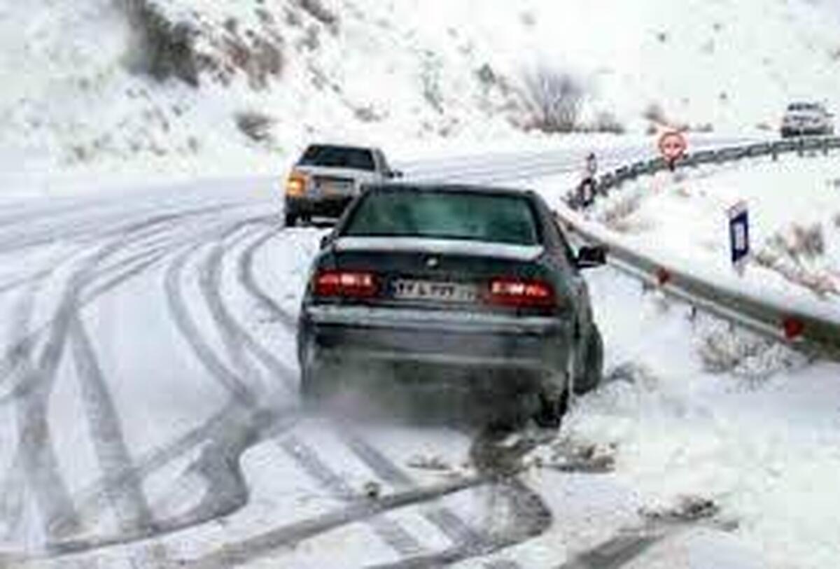 جاده‌های کردستان لغزنده است/ رانندگان با احتیاط تردد کنند