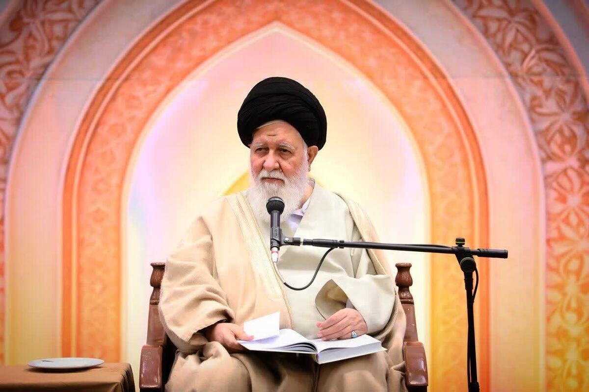 آیت‌ا...علم‌الهدی مطرح کرد: تمسک به «حبل‌الله»، راه وحدت و امنیت در جامعه اسلامی / وحدت حقیقی در پرتو ولایت و تمسک به اهل‌بیت ممکن است