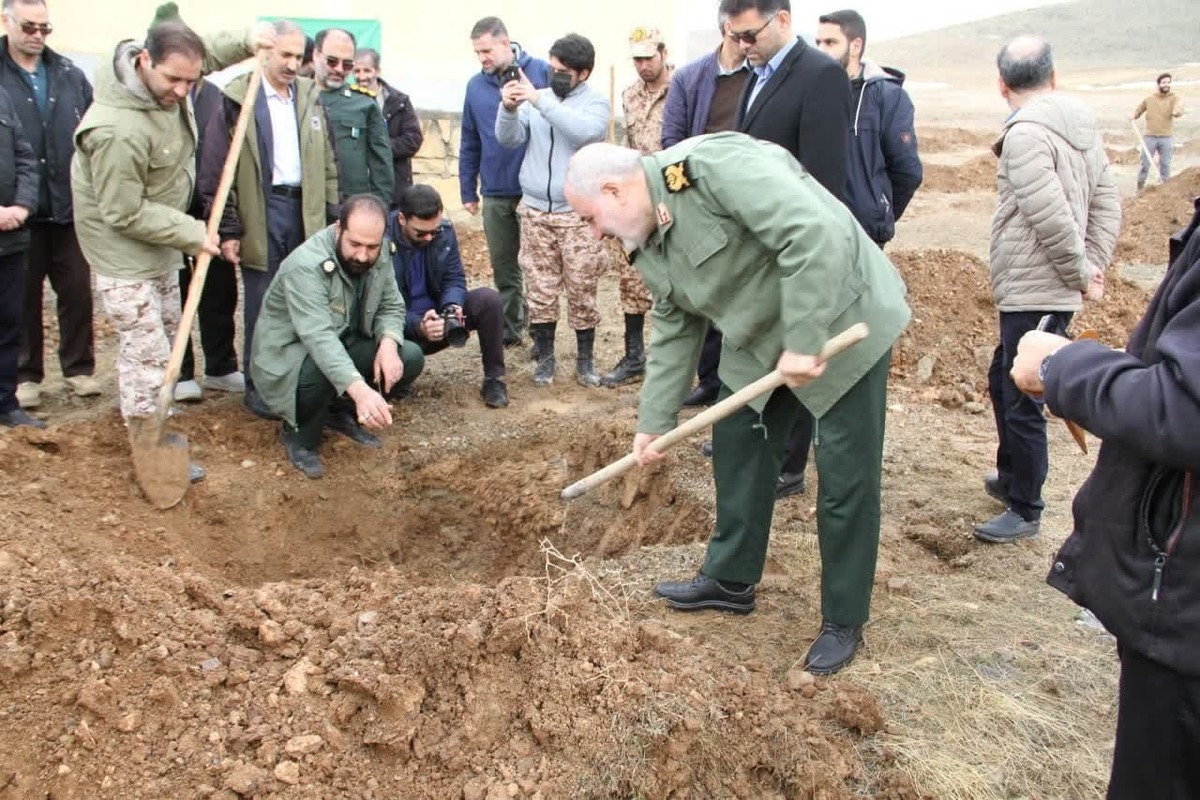 همزمان با سراسر کشور در "پویش هم عهدی سبز با شهیدحاج قاسم سلیمانی" صورت گرفت