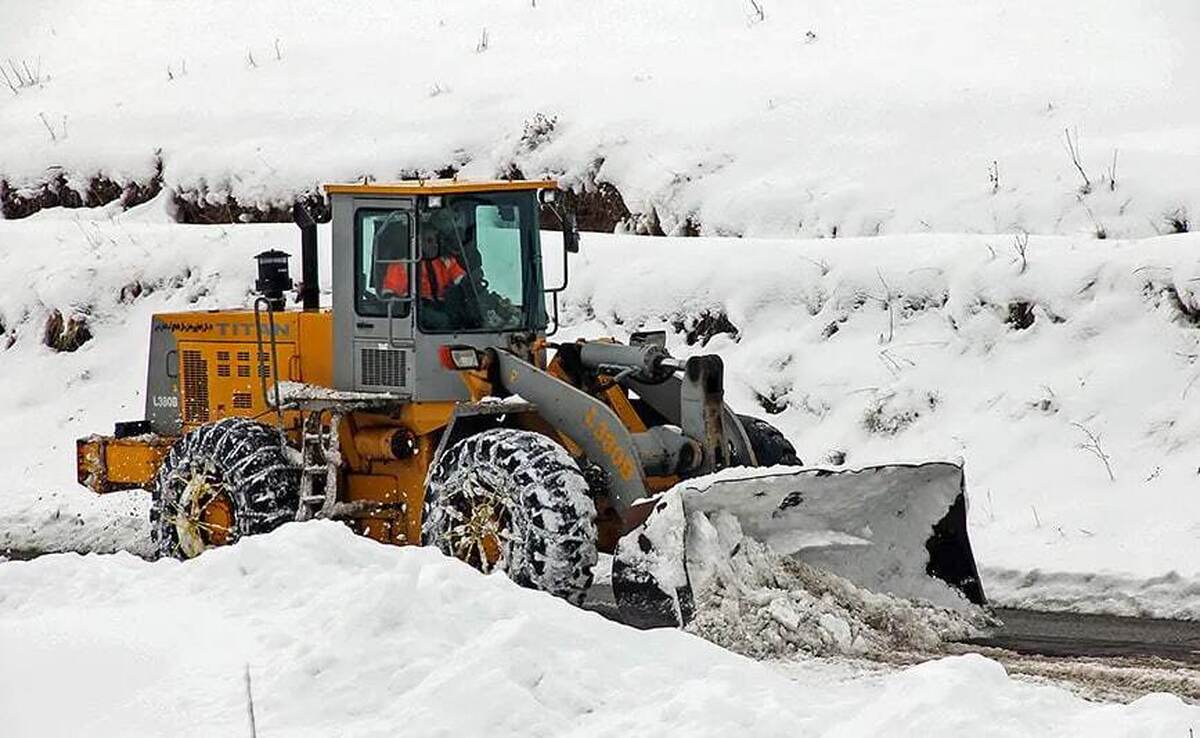 ۳۰۰ کیلومتر برف روبی در آذربایجان‌غربی طی ۲۴ ساعت