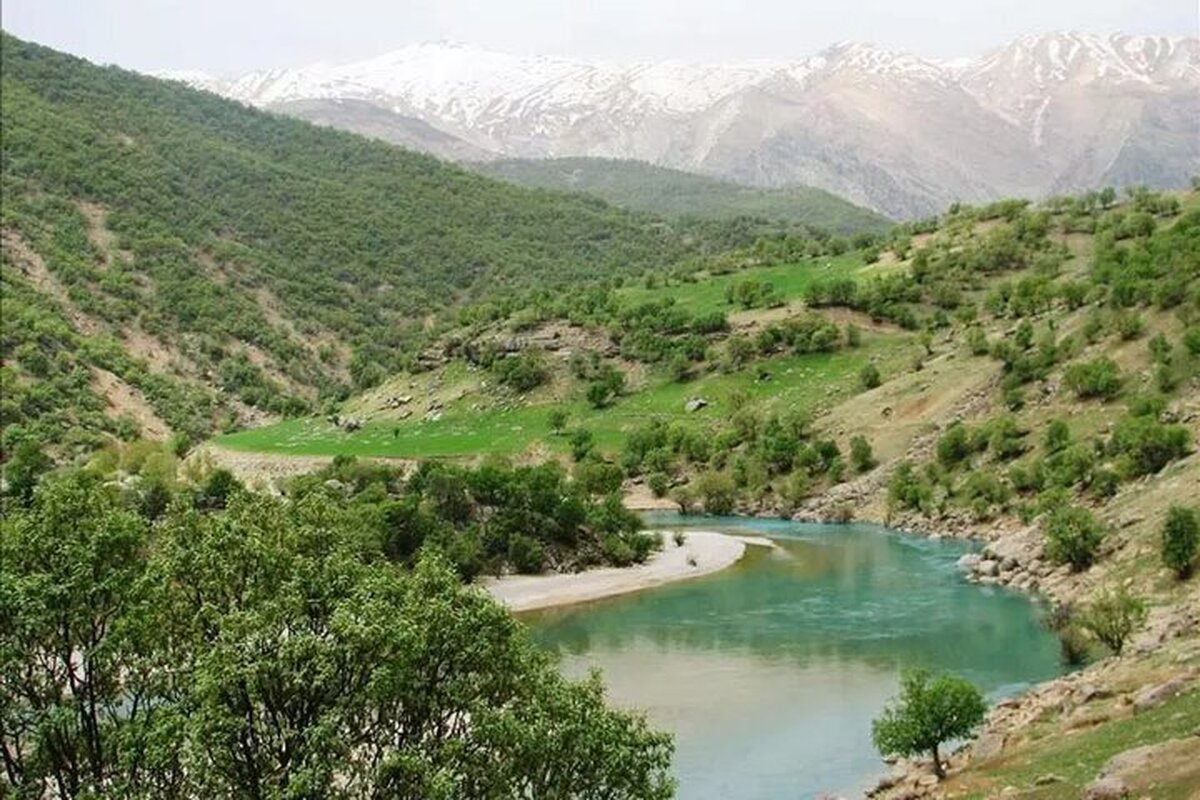 برگزاری جشنواره دختران آفتاب در منطقه بازفت