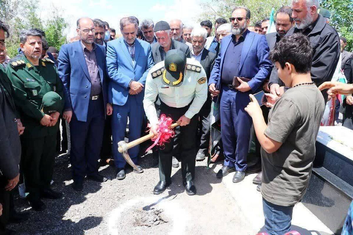 احداث المان مزار شهید مدافع وطن احسان بابایی در بویین زهرا آغاز شد