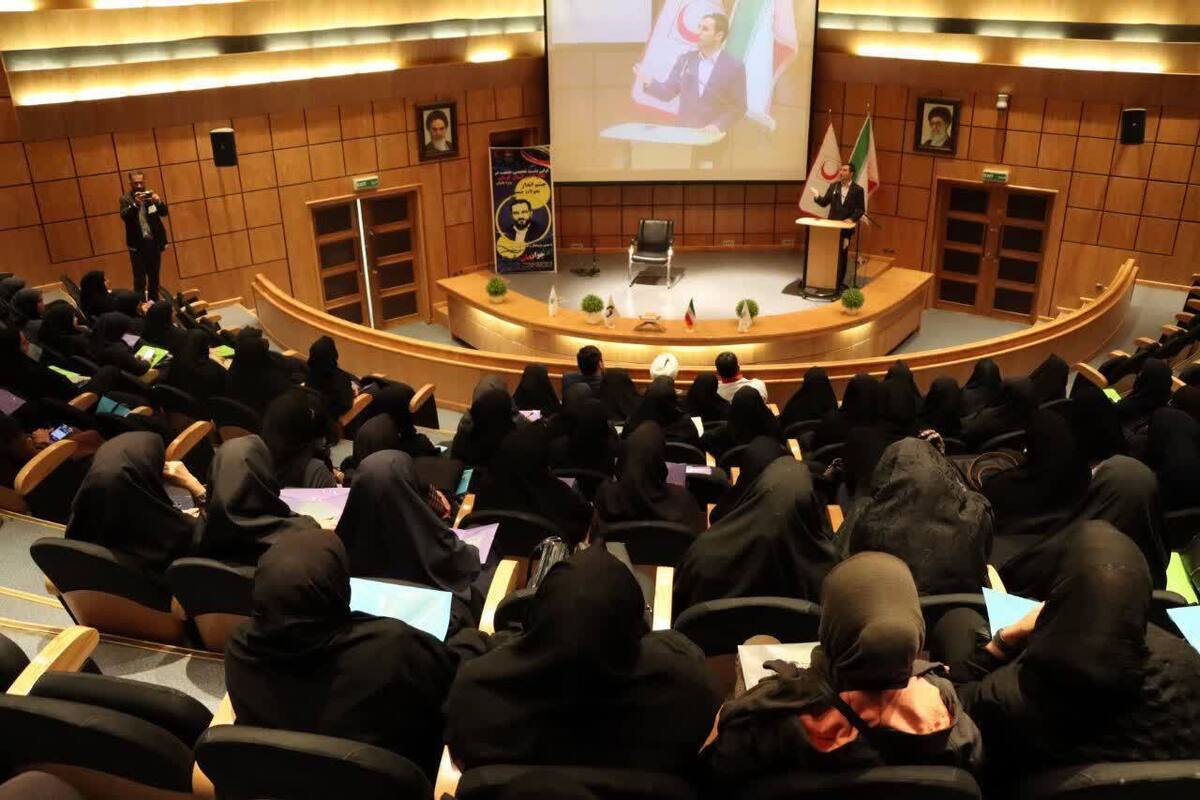 مشاور رئیس سازمان پدافند غیرعامل کشور: با چالش‌های جمعیتی جدی روبرو هستیم