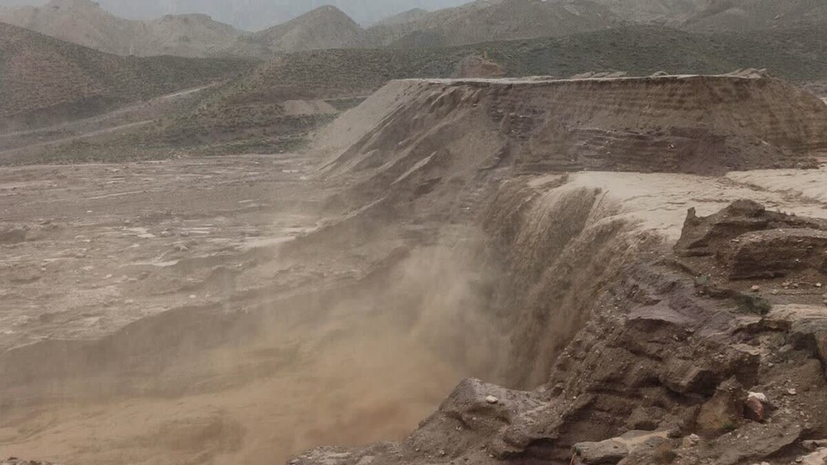 بند خاکی روستای سالک‌آباد هم شکسته شد