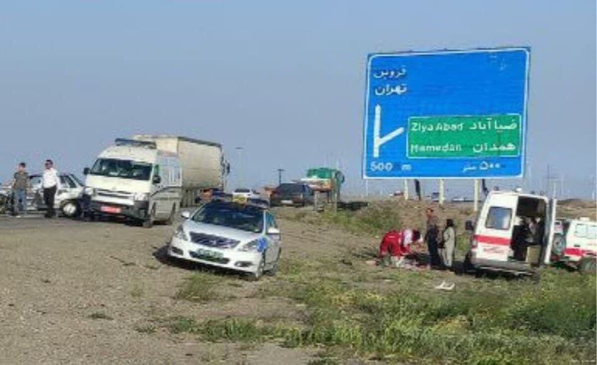 برخورد پژو پارس و پراید در آزاد راه قزوین _ زنجان ۵ مصدوم بر جای گذاشت