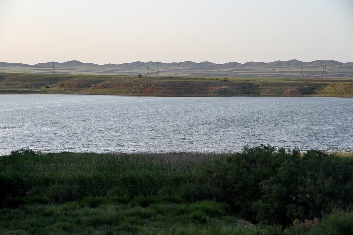 "بزنگان" عروس دریاچه های ایران