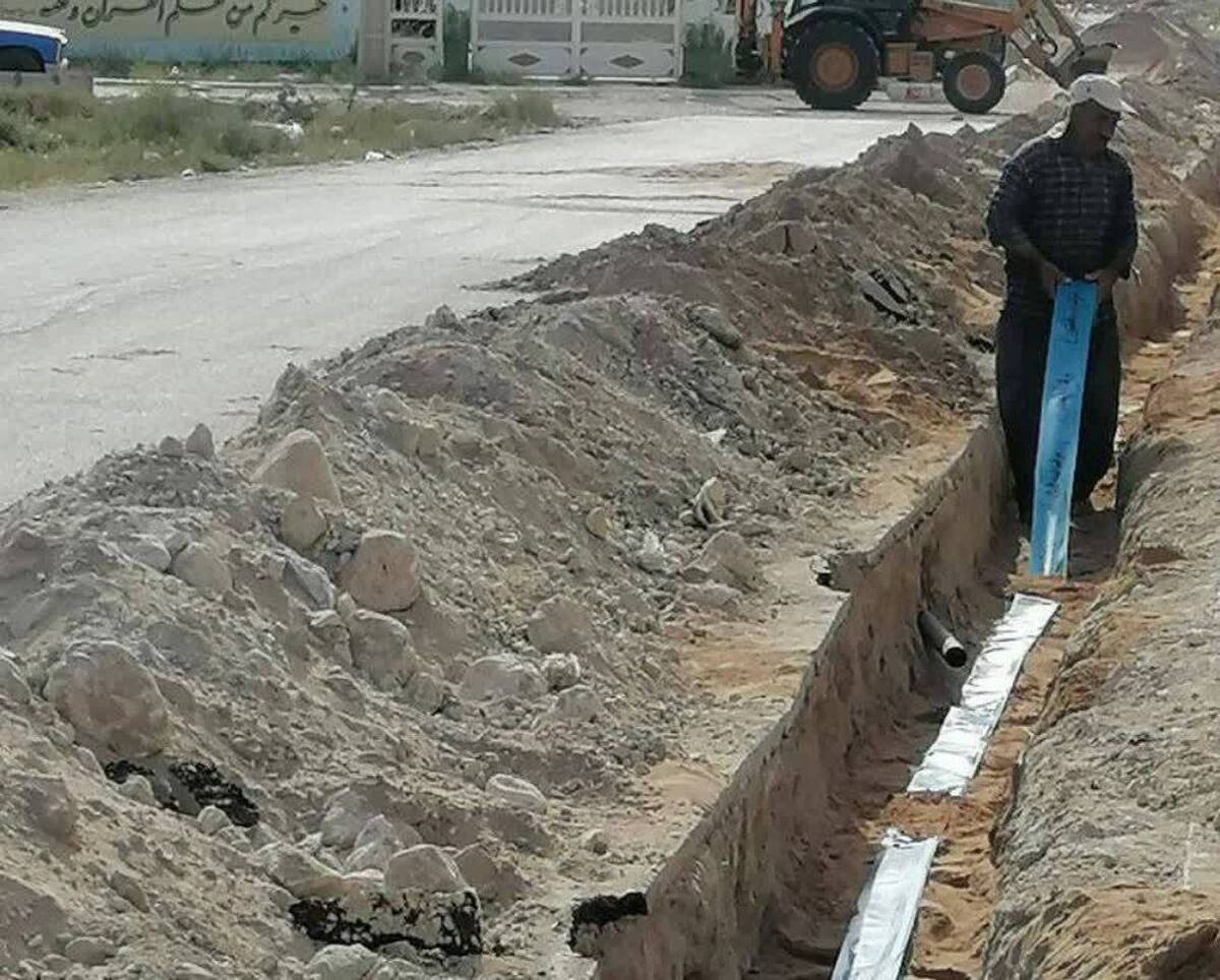 آغاز عملیات اصلاح و توسعه شبکه توزیع آب روستای "شیو" در پارسیان 