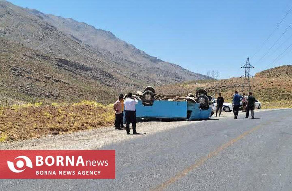 واژگونی مینی‌بوس در «گردنه گاماسیاب» ۱۵ مصدوم برجای گذاشت