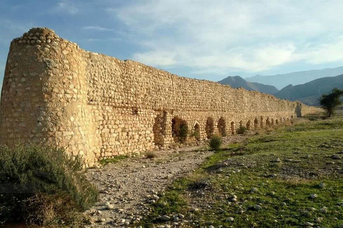 کتاب «تُرمان در گذر تاریخ» منتشر شد