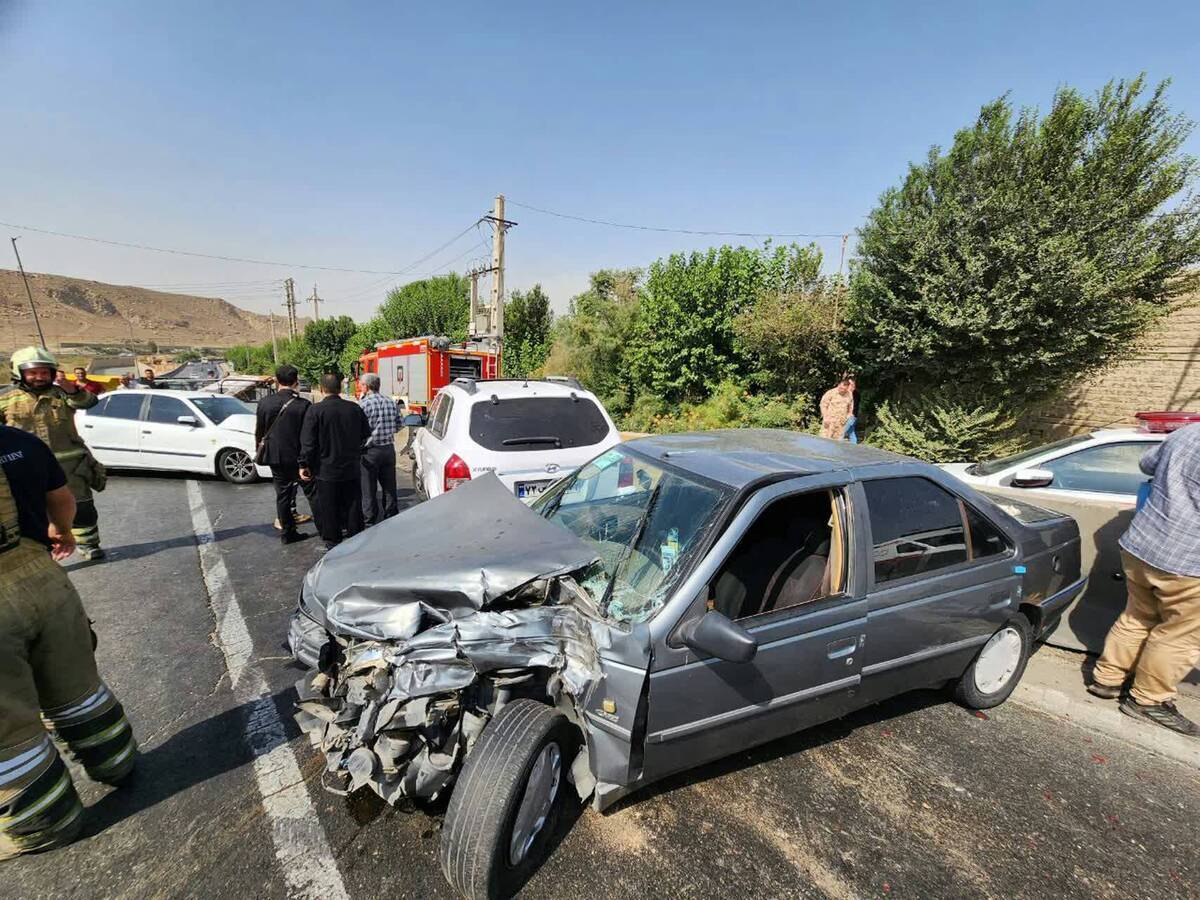 دو کشته و ۱۲ مصدوم پیامد تصادف زنجیره‌ای در بزرگراه کرج قزوین