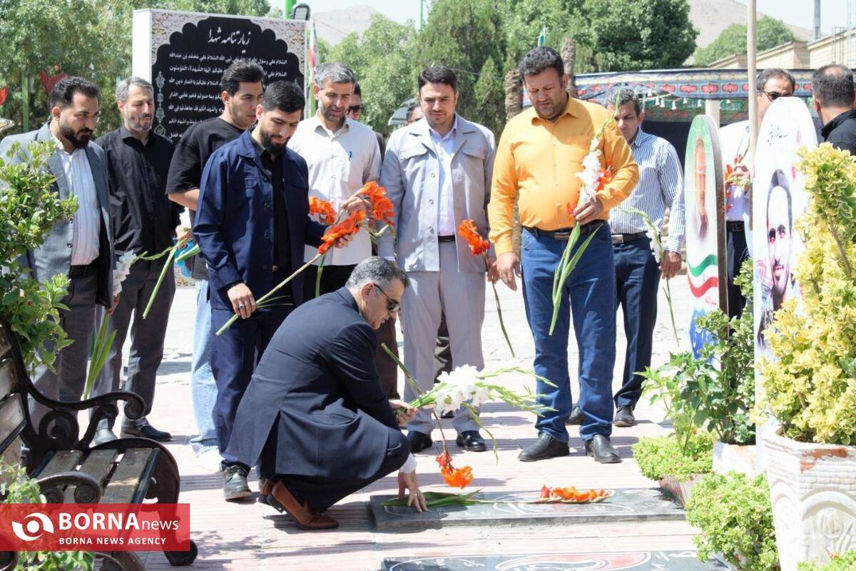 رییس فدراسیون انجمن های ورزش های رزمی : 
یاد شهدا باید در سیره زندگی ما باشد