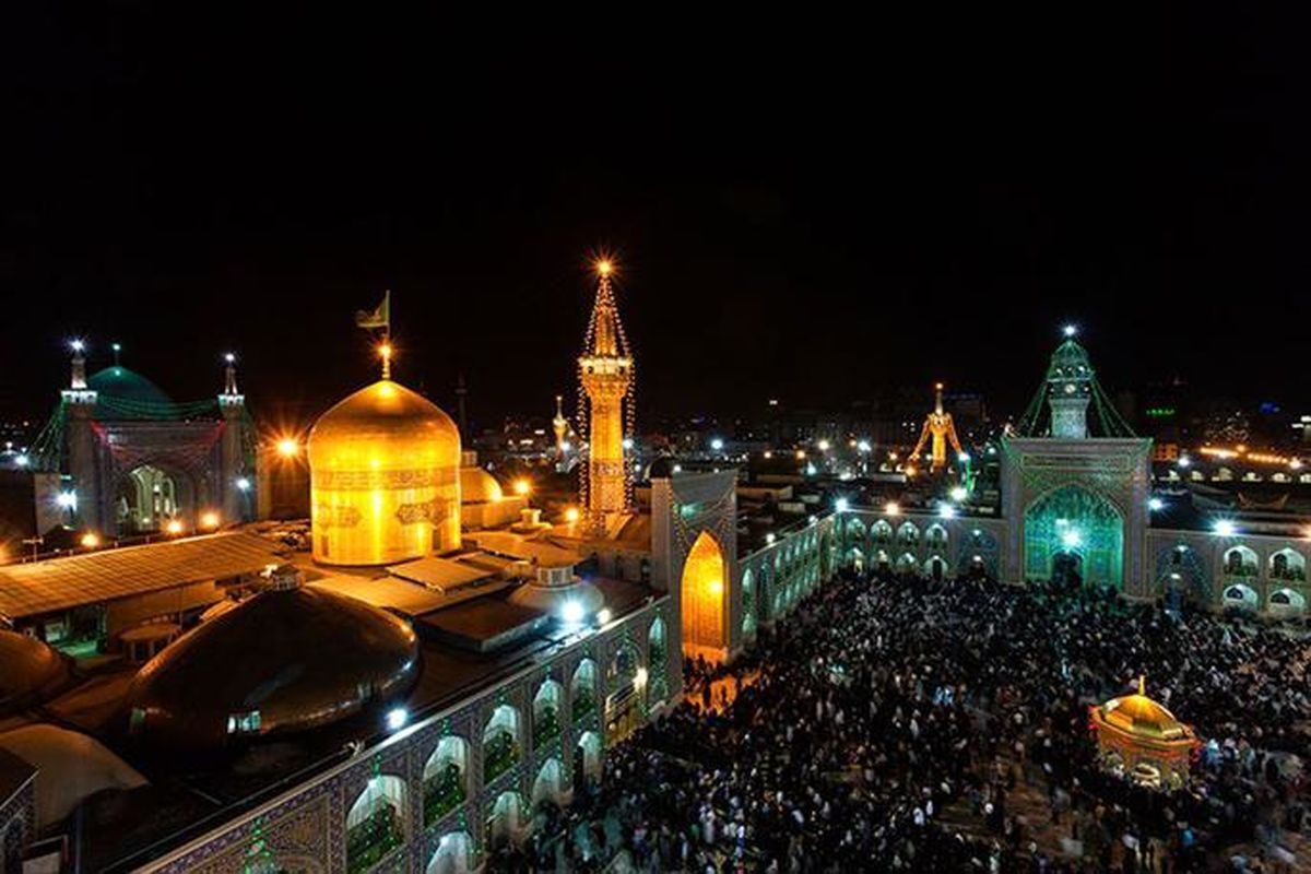 چرا امام رضا (ع) و هارون‌الرشید را در یک جا دفن کردند؟