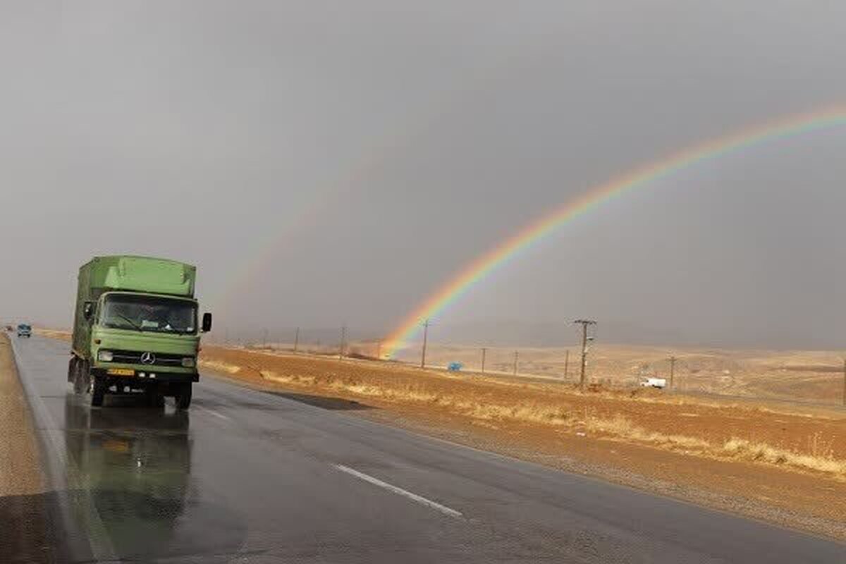 مه آلودگی و لغزنده بودن جاده‌های همدان