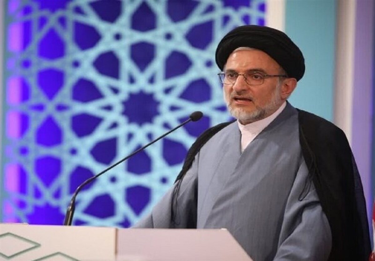 بقاع متبرکه باید پناهگاه نسل جوان و مرکز فرهنگی باشند