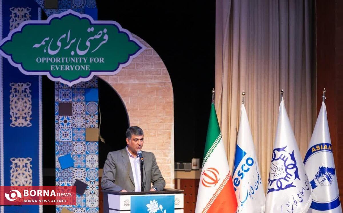 یک چهارم مفاخر کشور منصوب به استان مرکزی هستند