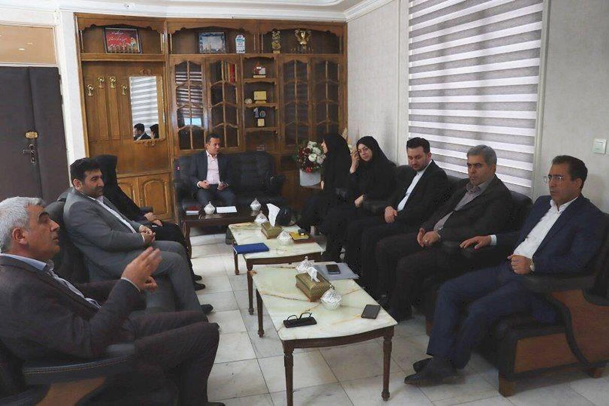مولدسازی و استفاده بهینه از زیرساخت ها و امکانات موجود در اولویت باشد